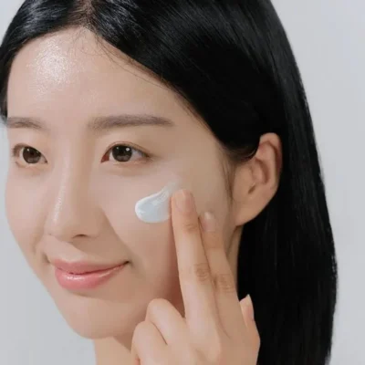 SKIN1004 - Madagaskar - Centella Hyalu-Cica Water-Fit Sun Serum SPF50+ PA++++ - Hydratační SPF krém - 50 ml 4 SKIN1004 - Madagaskar - Centella Hyalu-Cica Water-Fit Sun Serum SPF50+ PA++++ - Hydratační SPF krém - 50 ml